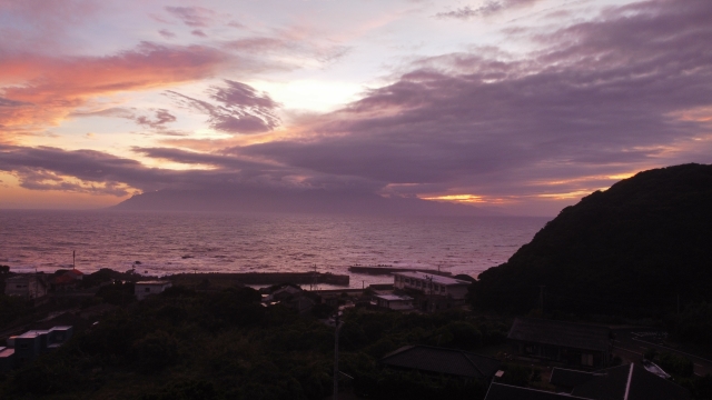 屋久島の台風シーズンはいつ？屋久島の台風の特徴や過ごし方を徹底解説