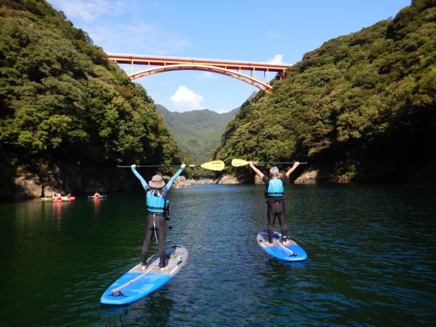 【屋久島/1日】70歳まで参加OK！屋久島の山も海も遊びまくろう☆白谷雲水峡トレッキング＆SUPツアー《お弁当＆送迎付き》（No.10）