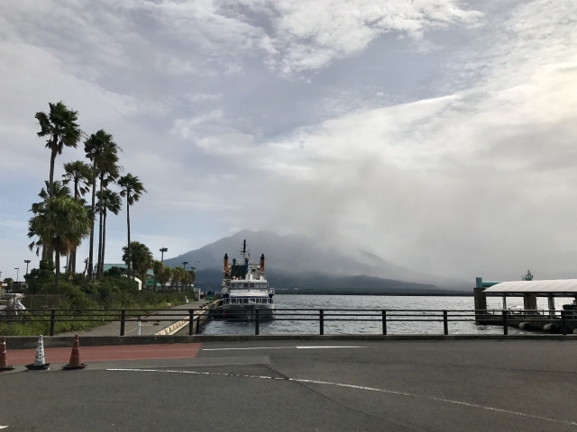 屋久島旅行にレンタカーは必須？島内の移動手段や送迎付きおすすめツアーをご紹介！