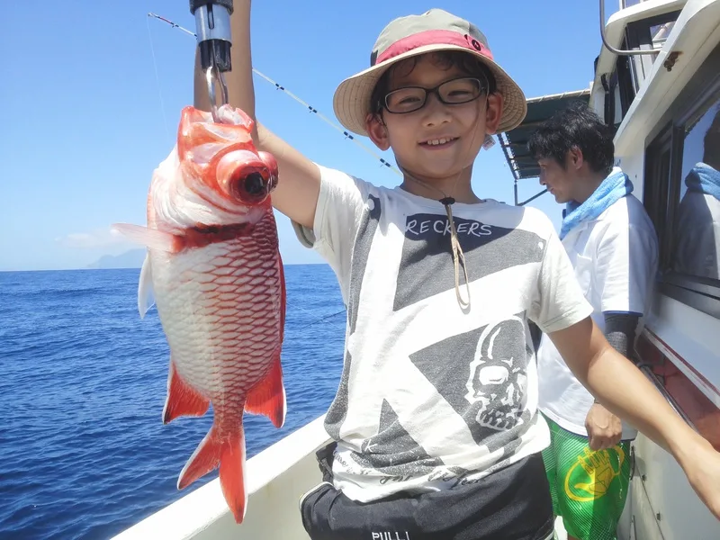 【屋久島/釣り/約4時間】ガイド歴10年以上で安心安全☆初心者も上級者も楽しめる＜貸し切り＞爆釣りフィッシングツアー（No.12）