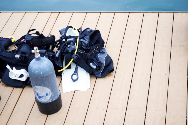 ダイビング　ボンベ　ライセンス