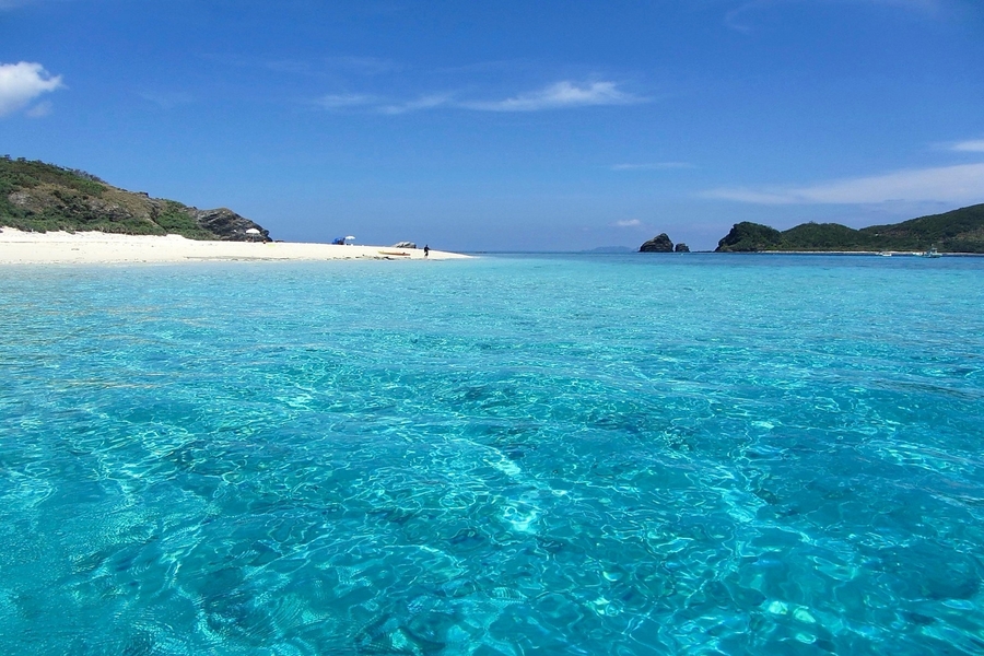 白い砂浜