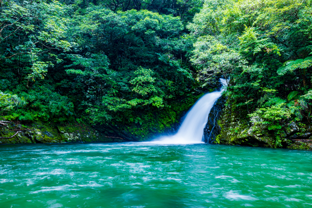 奄美大島マテリヤの滝の絶景