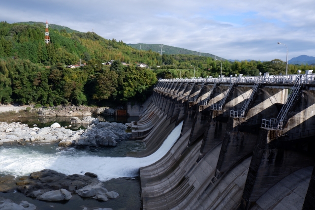 屋久島　ダム　水力発電