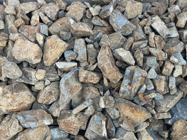 屋久島　花崗岩　岩石と砂利石